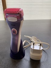 Philips Rasoir féminin Double Contour HP6335