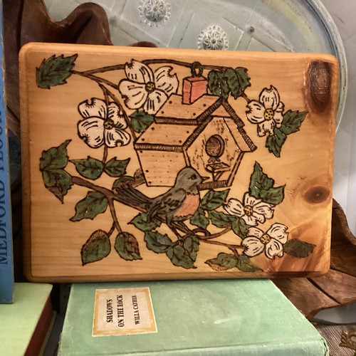 Wood plaque wall hanging