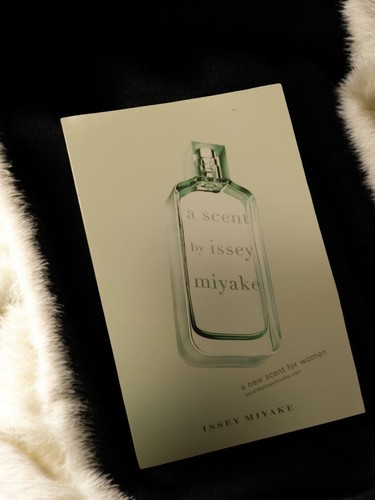 Carte publicitaire parfum
