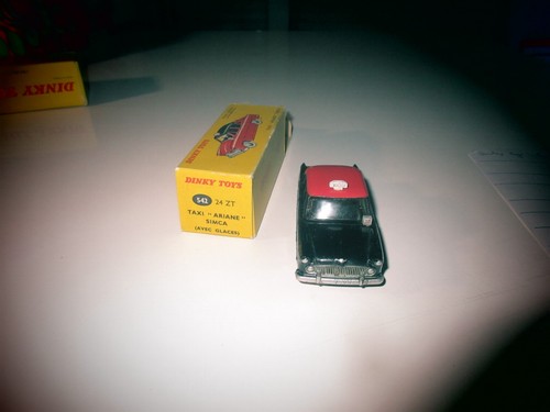 Dinky toys jouet simca ariane - ,