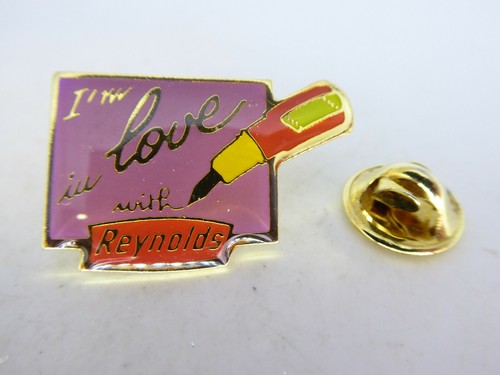Pin pins badge m - pins, i'm