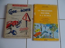 LOT 2 LIVRE SCOLAIRE CODE