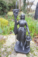 RE0456 NOIR  FIGURINE