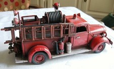 MODELE REDUIT DE CAMION DE POMPIER PHENIX