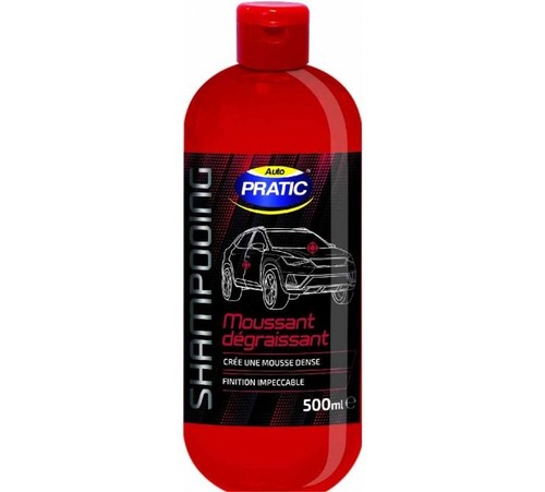 Shampooing voiture mousse