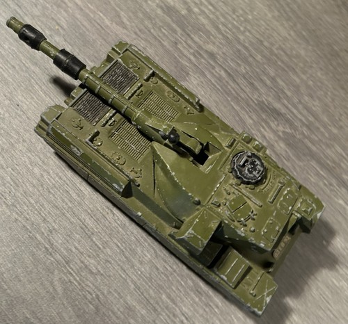 Dinky toys char militaire - dinky,