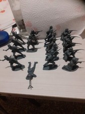 Soldats Allemands Ww2 Lot De 18 Figurines (Airfix?) 1/32 Plastique