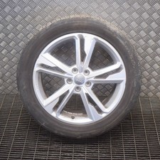 Jante En Alliage AUDI Q3 F3 Avec Pneus 83A601025M 235/50R19 7Jx19H2 ET43 2019