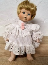 Poupée d'artiste poupée en