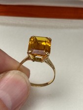 Bague en Or Jaune 18K sertie d'une Citrine taille Emeraude T53