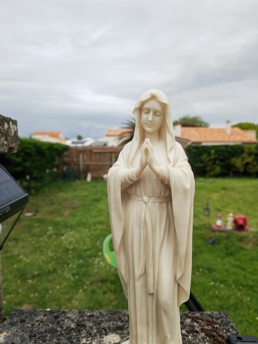 Sainte vierge marie - sainte,