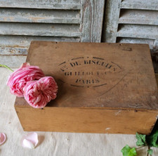 ANCIENNE CAISSE EN BOIS