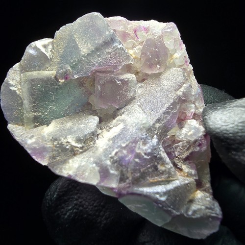 Cube fluorite fantôme sur - de,