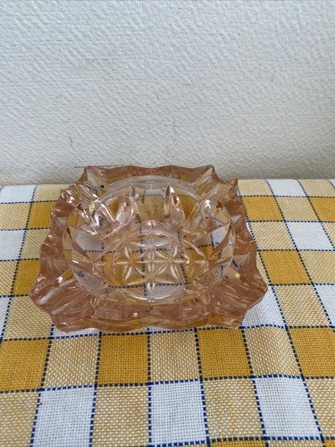 Ancien cendrier verre rose - cendrier, en