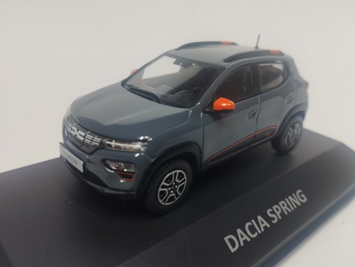 Voiture miniature dacia - voiture,