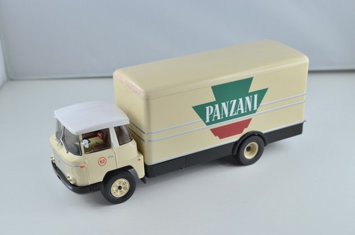 Camions antan n - d'antan., 1/43°