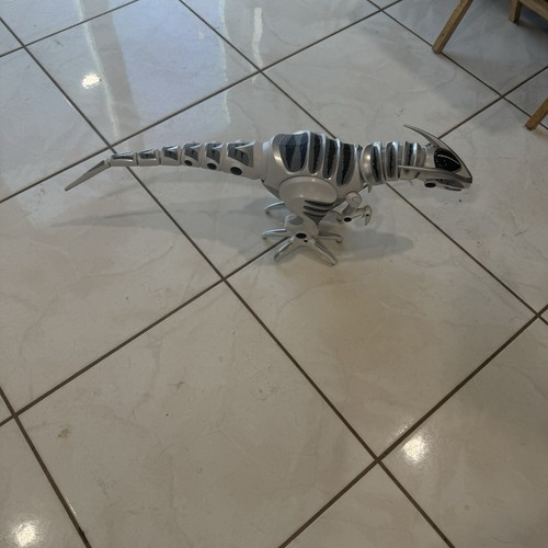 Wowwee roboraptor robot - roboraptor, rc