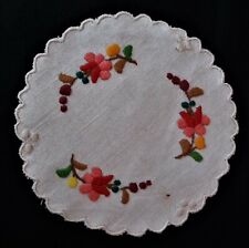 Napperon rond ancien brodé lin