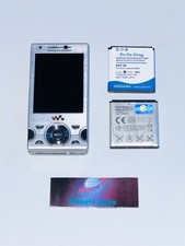 Téléphone GSM Sony Ericsson W995 - Vintage Collection « Hors Service »