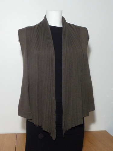 Gilet kaki 30 - 🌼, en