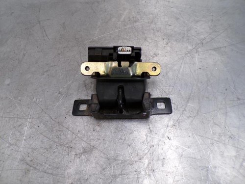 Serrure coffre ford fiesta - serrure,
