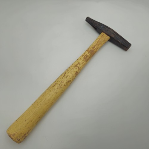 Vintage magnetic tack hammer - magnetic,