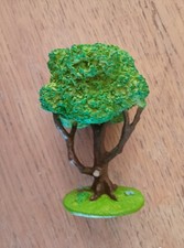 Village Astérix  arbre (3)