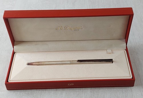 Ancien stylo bille classique