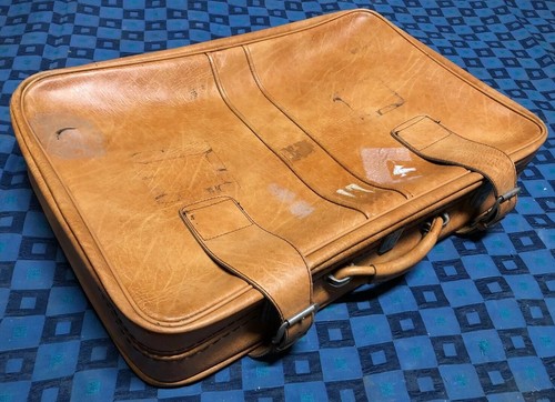 Ancienne valise rétro - ancienne, vintage