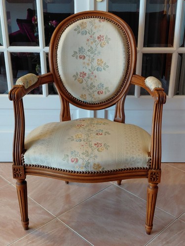 Fauteuil cabriolet style louis - cabriolet,