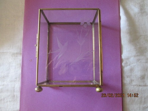Vitrine miniature verre cisele - verre,