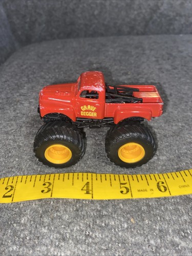 Hot wheels monster jam trucks - hot,