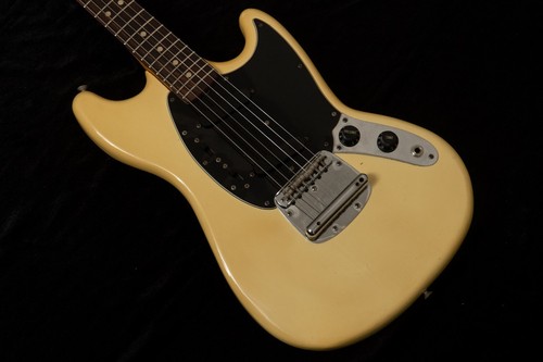 Fender 1978 mustang 56kg - 1978, 3.56kg