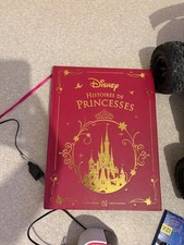 Histoires de Princesses. Walt Disney. éditions Hachette Jeunesse 31,5 x 24 cm