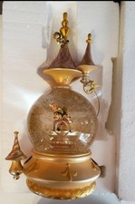 SNOWGLOBE Mickey Holliday USA