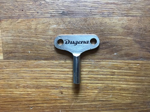 Clef pour horloge allemande