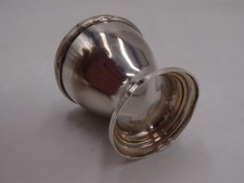 BEAU COQUETIER  EN ARGENT