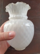 SUPERBE TULIPE LAMPE A PETROLE