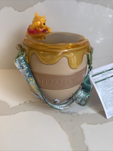 Tokyo disneyland winnie the - winnie,