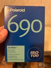 POLAROID 690