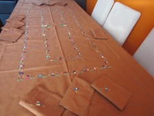 JOLIE NAPPE DE TABLE marron