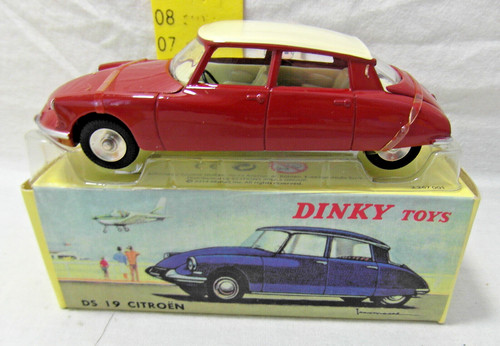 Voiture dinky toy atlas - voiture,