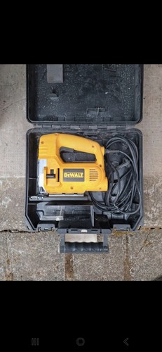 Scie sauteuse dewalt - sauteuse,