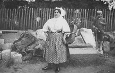 CPA 85 LES SABLES D'OLONNE CARTE PHOTO D'UNE VRAIE SABLAISE (verso VALERE SABLES