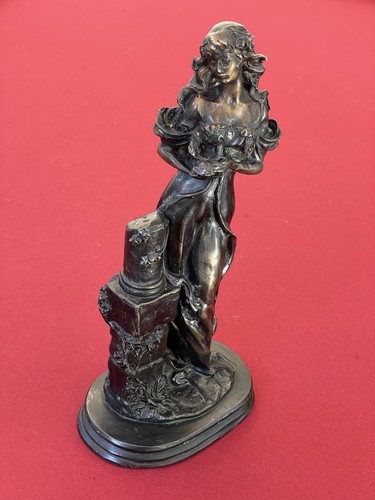 Statue bronze femme - bronze, signée