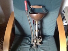 Boucheuse / Bouchonneuse