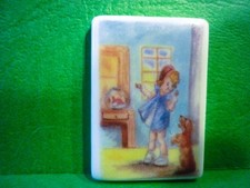 FEVE CARTE  PETITE FILLE AVEC  SON CHIEN ET SON POISSON ROUGE - LES ENFANTS 2014