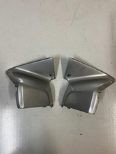 Flanc de carénage gauche et droit de tête de fourche HONDA VFR VTEC 800 2002  - 