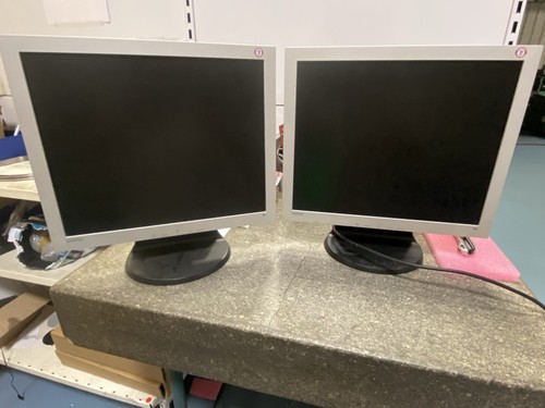 Samsung samtron monitor - 19",