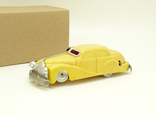 Gégé 18cm voiture - gégé,